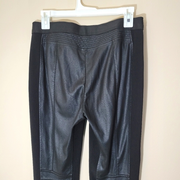BCBGMaxAzria Women's Black Moto Faux Leather Pull On leggings Size M - Picture 4 of 14
